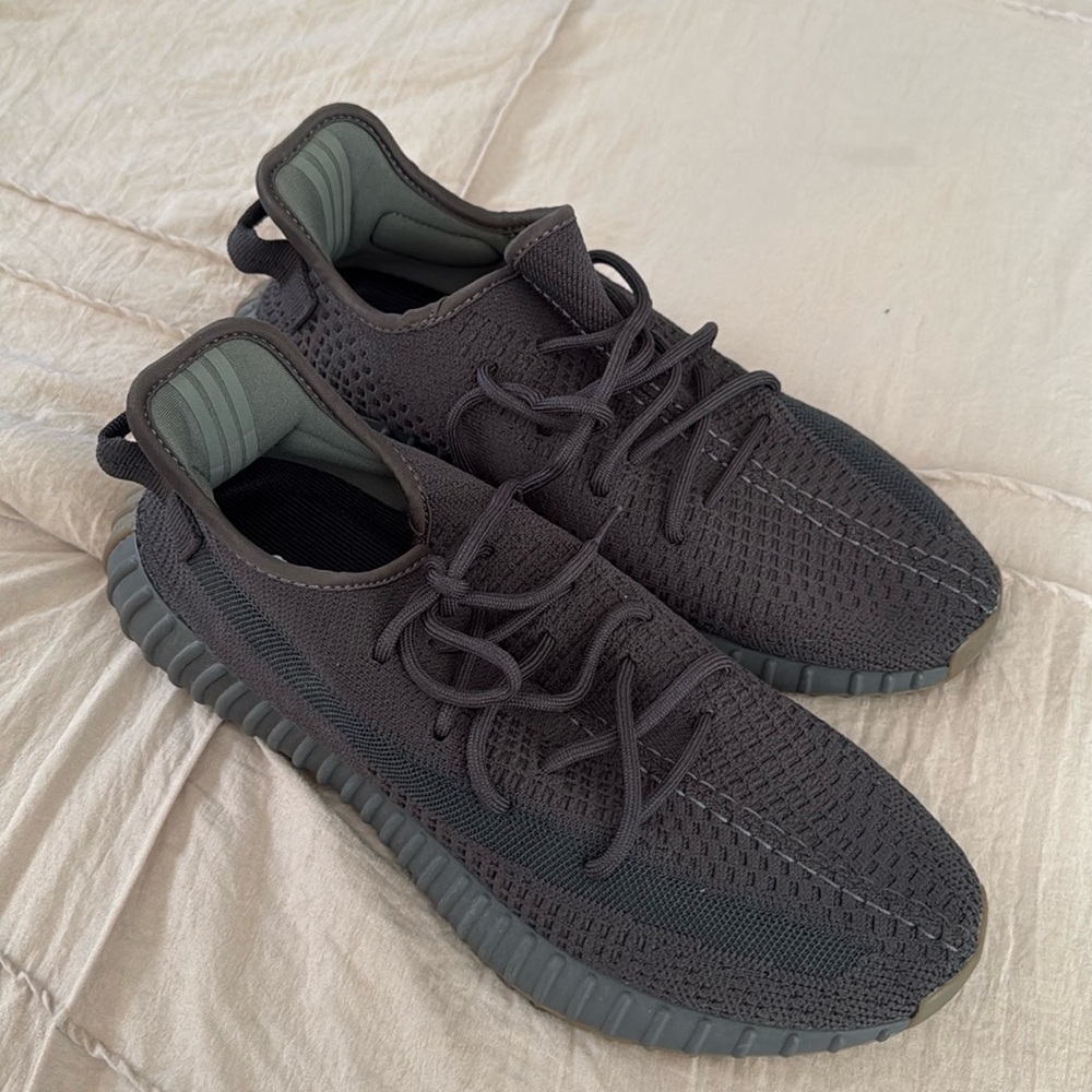 Yeezy Boost V2 Cinder 11.5